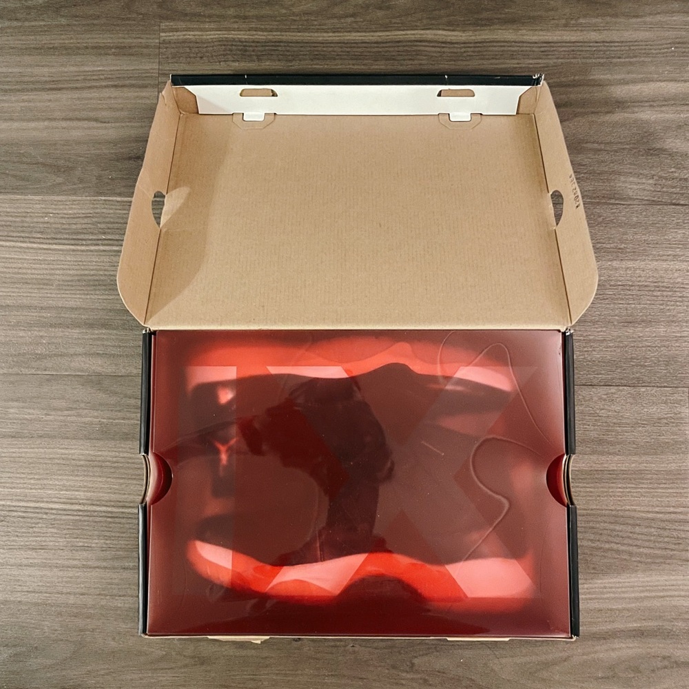 Jordan 11 “Bred” 2012 - Picture 2 of 6